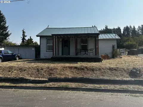 730 S 13th St, Cottage Grove, OR 97424