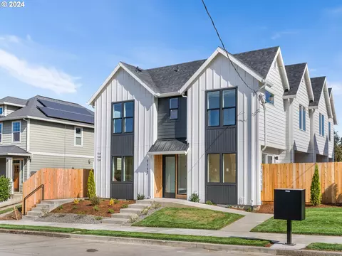 7114 NE 13th Ave #6, Portland, OR 97211