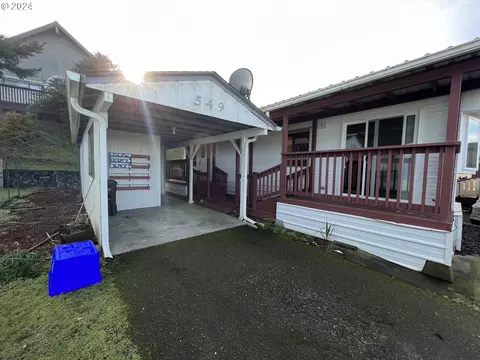 549 Puerto Vista Ests, Coos Bay, OR 97420