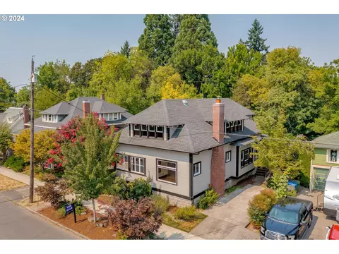1561 Chemeketa St, Salem, OR 97301