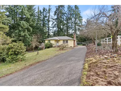 17086 S Gronlund Rd, Oregon City, OR 97045