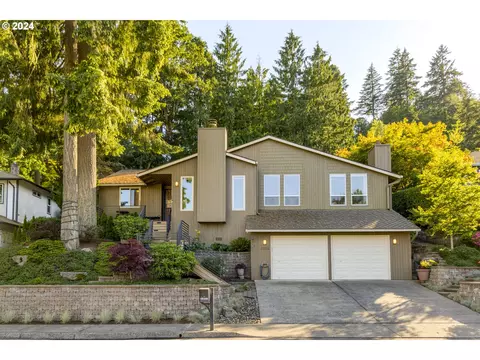 18100 Upper Midhill Dr, West Linn, OR 97068