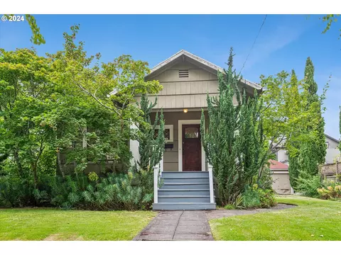 3733 SE Grant St, Portland, OR 97214