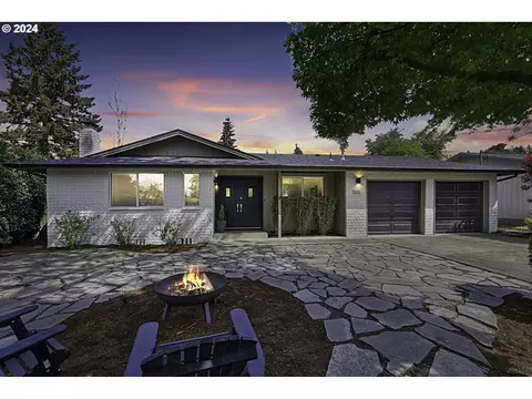 1325 Debrick Rd, Eugene, OR 97401