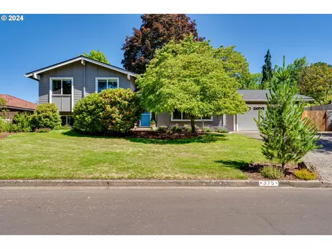 375 Carthage Ave, Eugene, OR 97404