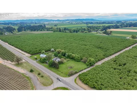 8560 SE Wallace Rd, Dayton, OR 97114