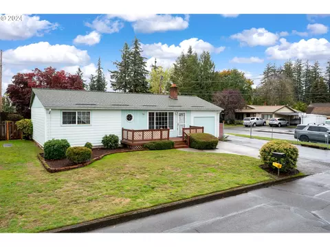 17710 SE Mill St, Portland, OR 97233