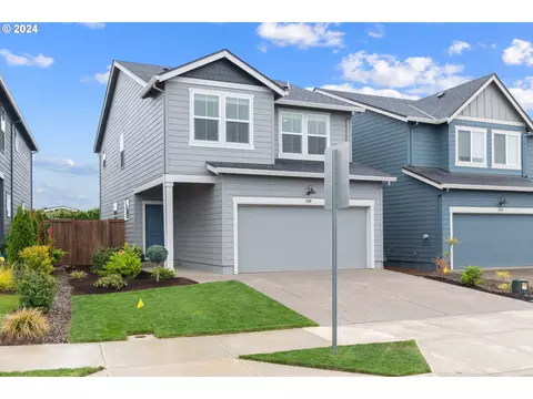 800 Ben Brown Ln, Woodburn, OR 97071