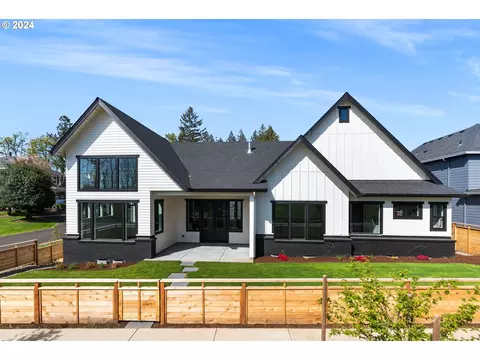 37796 SE Olson St, Sandy, OR 97055