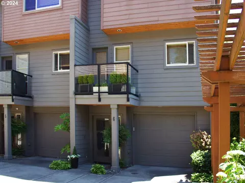 7926 SW 31st Ave SW #6, Portland, OR 97219