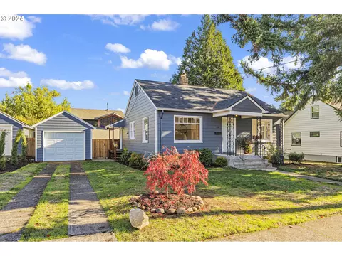 62 NW Ava Ave, Gresham, OR 97030