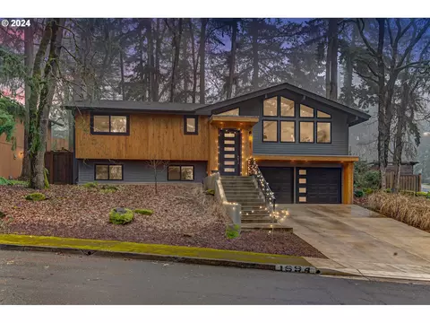 1694 W 28th Pl, Eugene, OR 97405