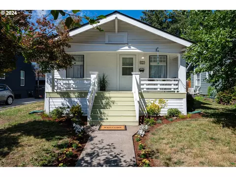 4857 SE Caruthers St, Portland, OR 97215