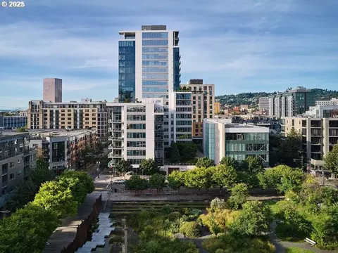 1001 NW Lovejoy St #506, Portland, OR 97209