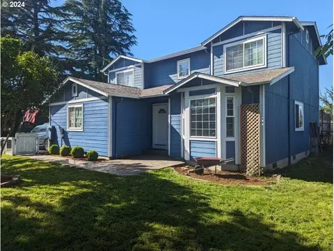621 E Main St, Molalla, OR 97038 photo 1