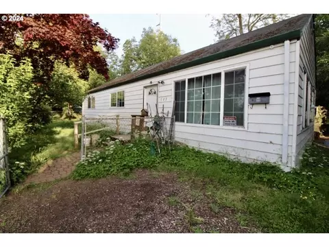 103 Birch Ave, Wood Village, OR 97060