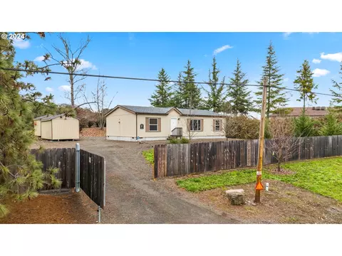 181 NW Lost Ln, Winston, OR 97496