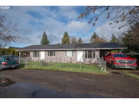 1714 E 37th St, Vancouver, WA 98663