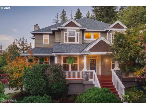 13609 SEastridge St, Portland, OR 97236