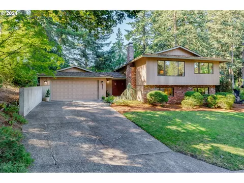 9457 SE Carnaby Way, Happy Valley, OR 97086