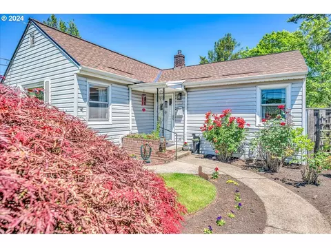 1026 NE 80th Ave, Portland, OR 97213