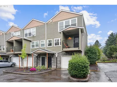 2768 SE 87th Ave #D, Portland, OR 97266