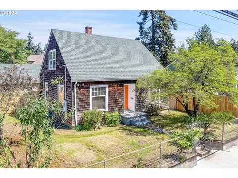 6705 SE Flavel St, Portland, OR 97206