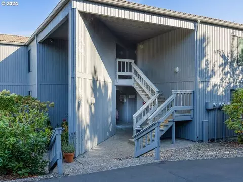1939 Gearhart Green Dr, Gearhart, OR 97138