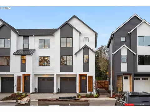 13167 SW Carmel St, Tigard, OR 97224