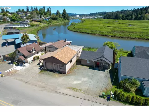 1444 Southwest Blvd, Coos Bay, OR 97420