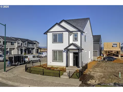 2091 36th Ave, Forest Grove, OR 97116