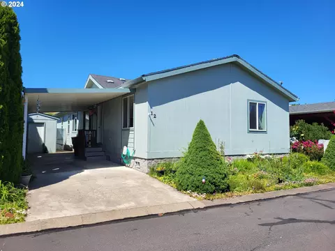 221 NW Blair St #12, Sheridan, OR 97378