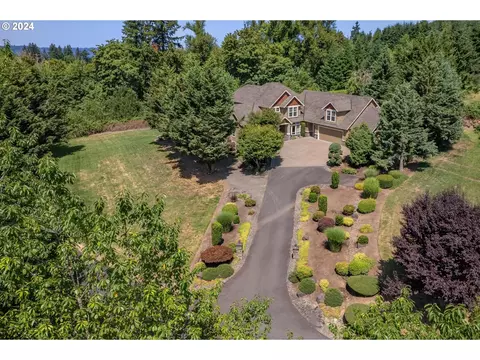 14799 Meadow Ridge Ln, Oregon City, OR 97045