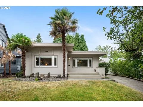 4361 NE Hazelfern Pl, Portland, OR 97213