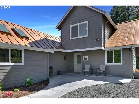 88602 Whitsell Ln, Springfield, OR 97478