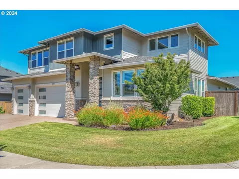 16209 Wright Flyer Ln, Oregon City, OR 97045