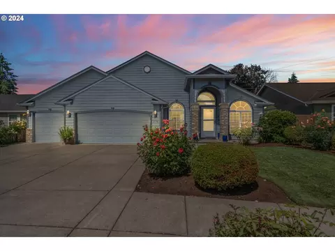 3790 Robbie St, Eugene, OR 97404
