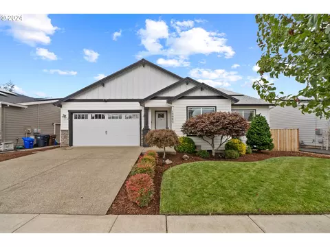 12083 Hazelnut Ave, Oregon City, OR 97045