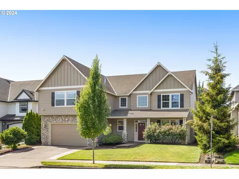 10736 SW Cottonwood St, Tualatin, OR 97062