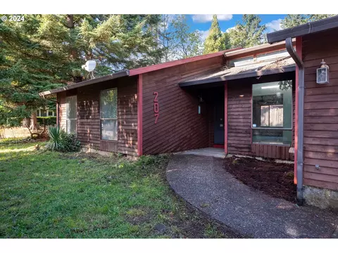 207 NE 156th Ave, Portland, OR 97230