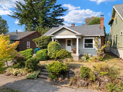 2227 SE 32nd Pl, Portland, OR 97214