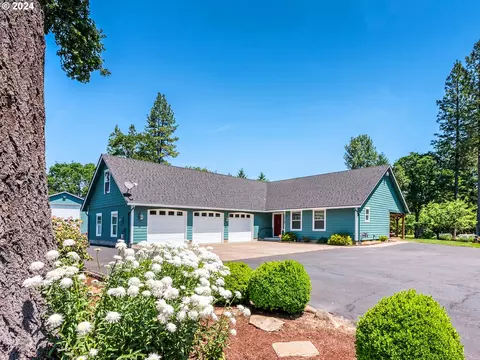 25796 Jeans Rd, Veneta, OR 97487