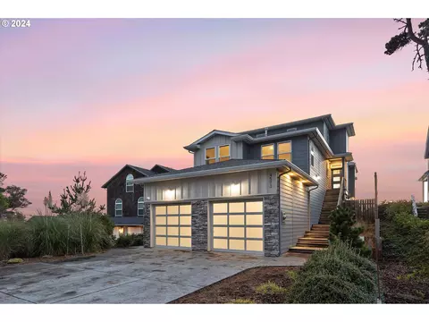 4573 SW Beach Ave, Lincoln City, OR 97367