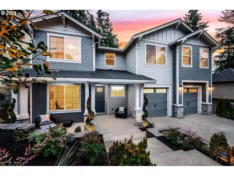 1627 Killarney Dr, West Linn, OR 97068
