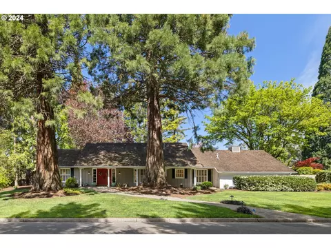 12245 NW Maple Hill Ln, Portland, OR 97229