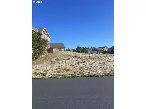 shore pine ln, Manzanita, OR 97130