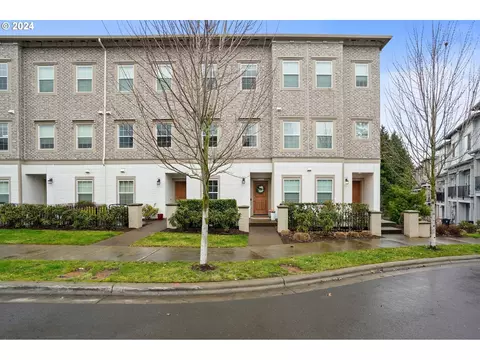 28680 SW Paris Ave, Wilsonville, OR 97070