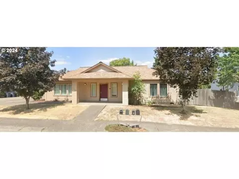 765 W Maple St, Lebanon, OR 97355