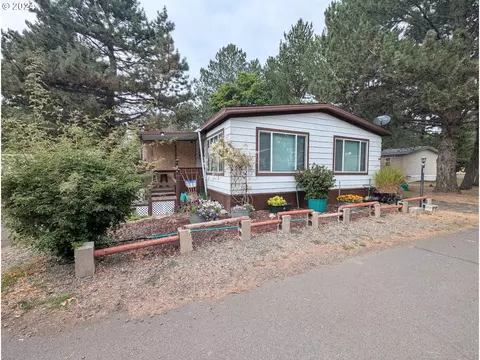 1809 26th St #48, La Grande, OR 97850
