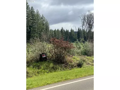 23650 Suttle Rd, Elmira, OR 97437